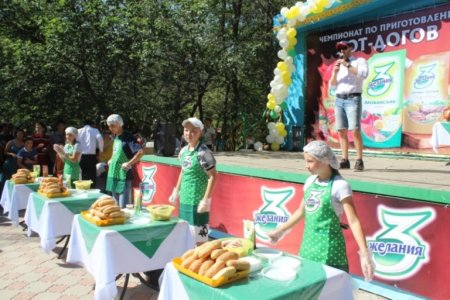 ЧЕМПИОНАТ ПО ПРИГОТОВЛЕНИЮ ХОТ-ДОГОВ В УРАЛЬСКЕ