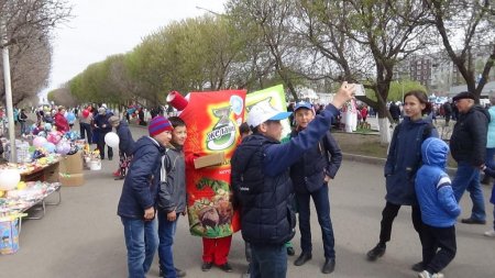 «Евразиан Фудс Корпорэйшн» холдингі Қазақстан халқын бірлік күнімен құттықтады