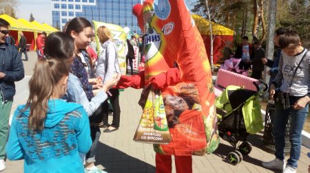 «Евразиан Фудс Корпорэйшн» холдингі Қазақстан халқын бірлік күнімен құттықтады